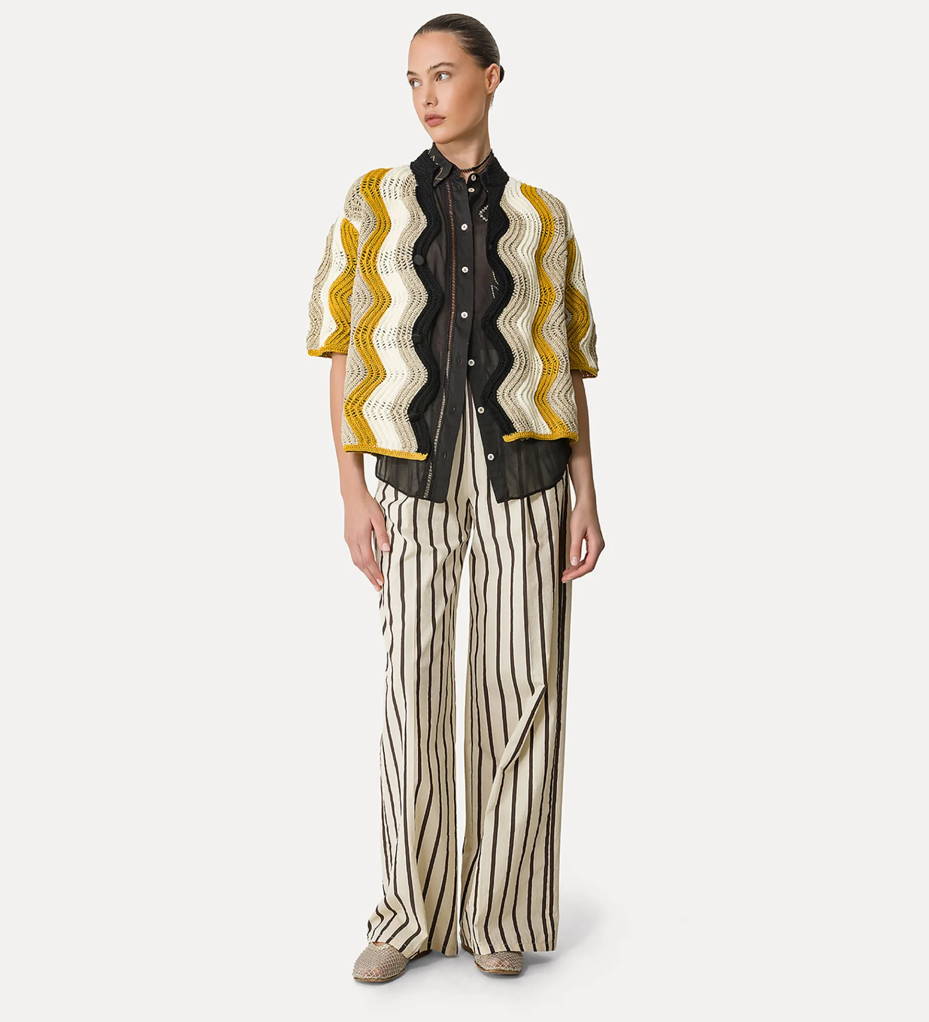 forte_forte half–sleeve voile shirt with “oniric blossom” embroidery pattern nero^ Shirts